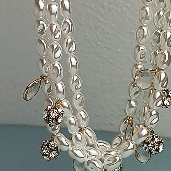 Lilly Pulitzer Statement Necklace 3 Strand Dreamy Pearl In Resort White Casual - Picture 10 of 13